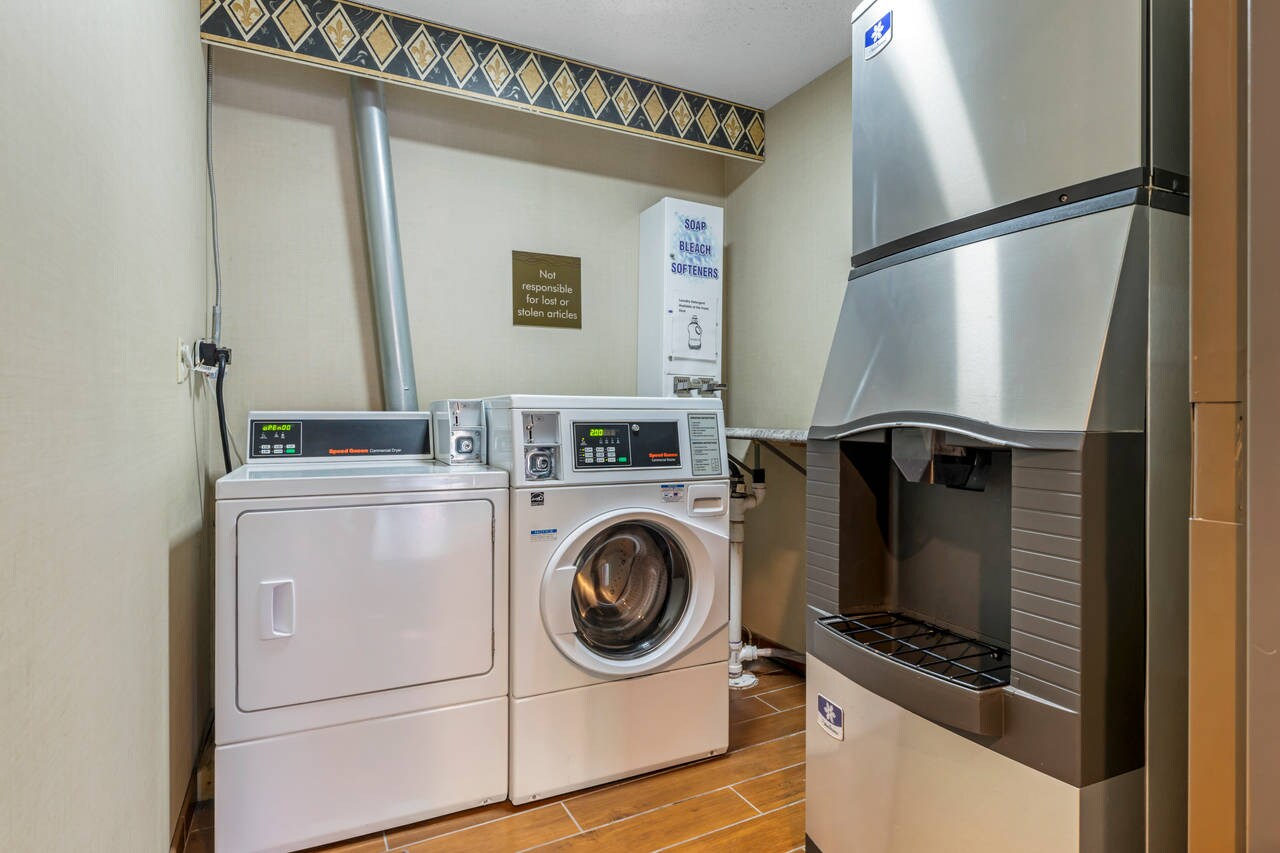 WV085LAUNDRY1_1